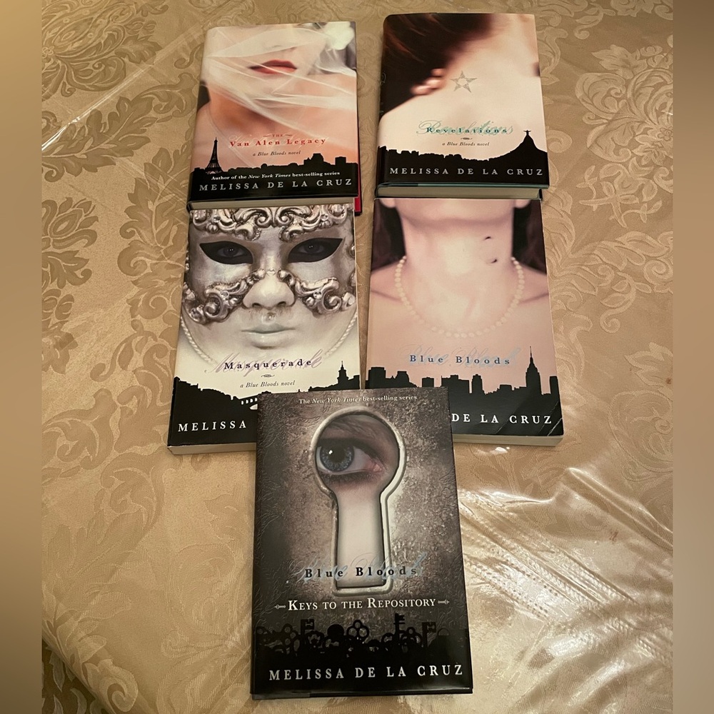 YA Melissa De La Cruz Book Set